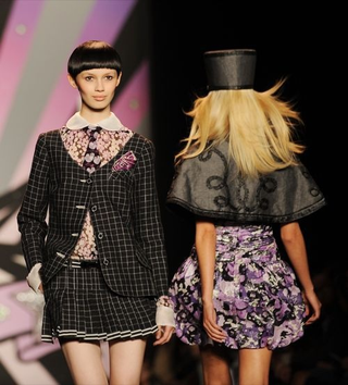 Illustration for article titled Anna Sui: For The Swinging '60s Preppy Schoolgirl Mod In You
